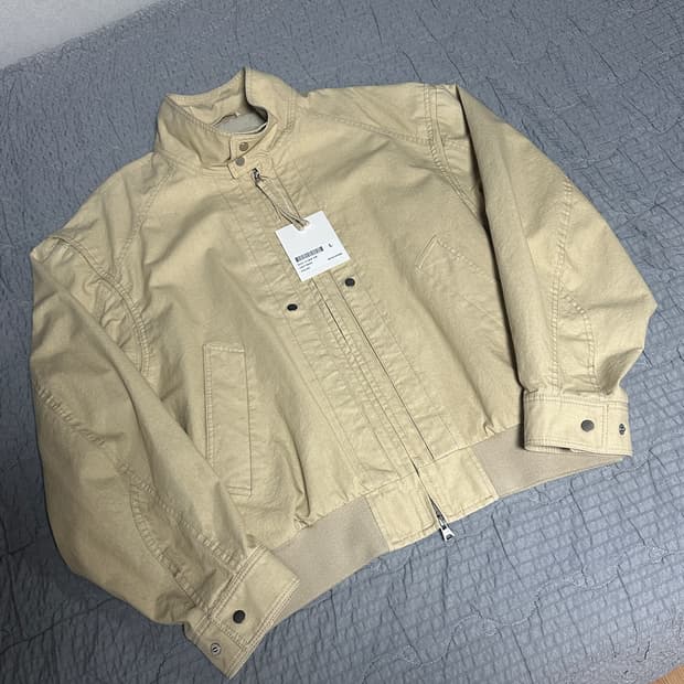 인사일런스 헤링턴 자켓 베이지 해링턴 블루종