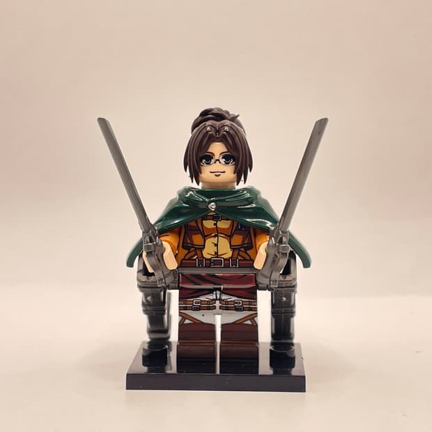 진격의 거인 피규어 한지 조에(배송비 포함 가격)