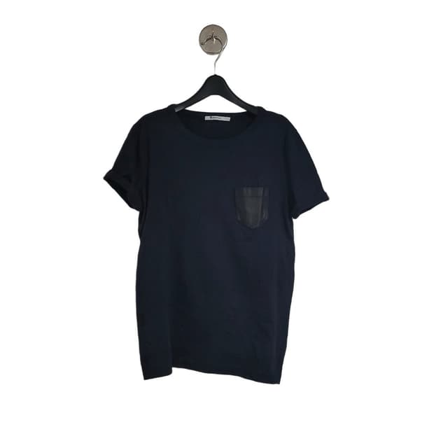 Leather pocket t-shirt