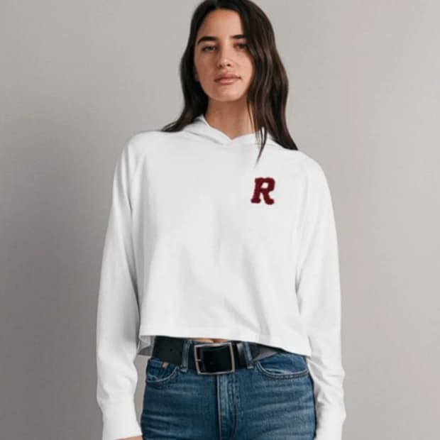 랙앤본 부클 로고 크롭 후디 (white)