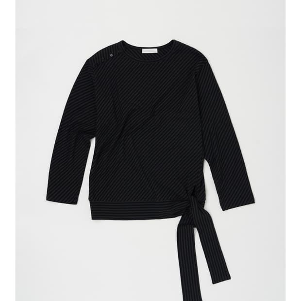 낫띵에브리띵 DIAGONAL STRIPE DETAIL TOP
