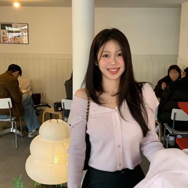 ownt 온트 celi 셀리 오프숄더 니트