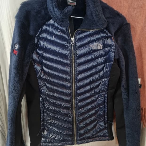 노스페이스 SUMMIT SERIES 핑거홀 경량패딩 *한정판*