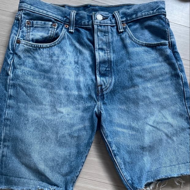 리바이스 Levl's 501 반바지 허리 30 (여성)