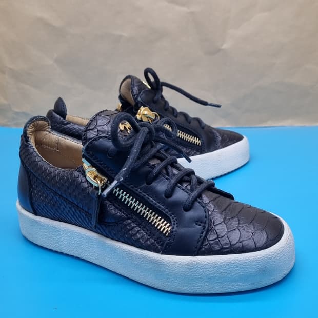 쥬세페 자노티 메이런던 스니커즈 220