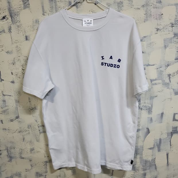 아이앱스튜디오 라운드 반팔티 