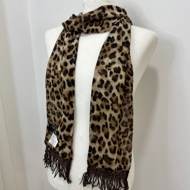 cecil mcbee 브라운 호피 레오파드 머플러 스커프