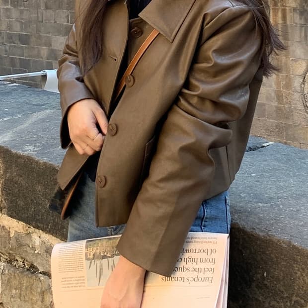 케이클럽 모비드 세미크롭 레더자켓 (brown)