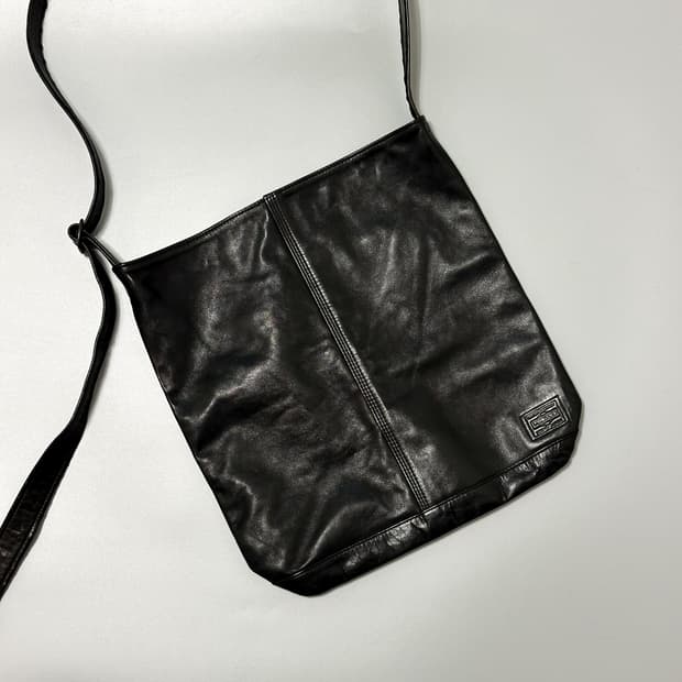 요시다포터(porter) 프랭크 레더 숄더백