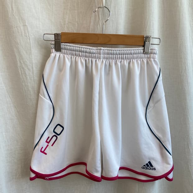 adidas 화이트 숏트랙팬츠(s)