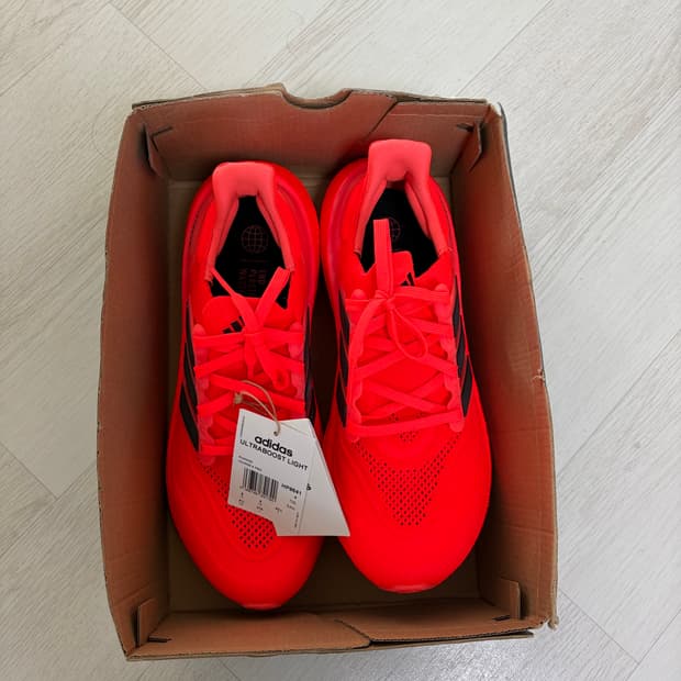 아디다스 울트라부스트 275 새상품 (오늘까지만 이 가격)