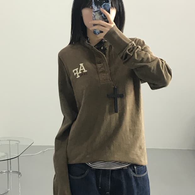 아베크롬비 헨리넥 브라운 롱 슬리브