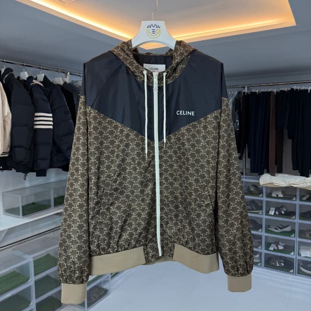 [리오브] 셀린느 트리오페 모노그램 나일론 바람막이 자켓