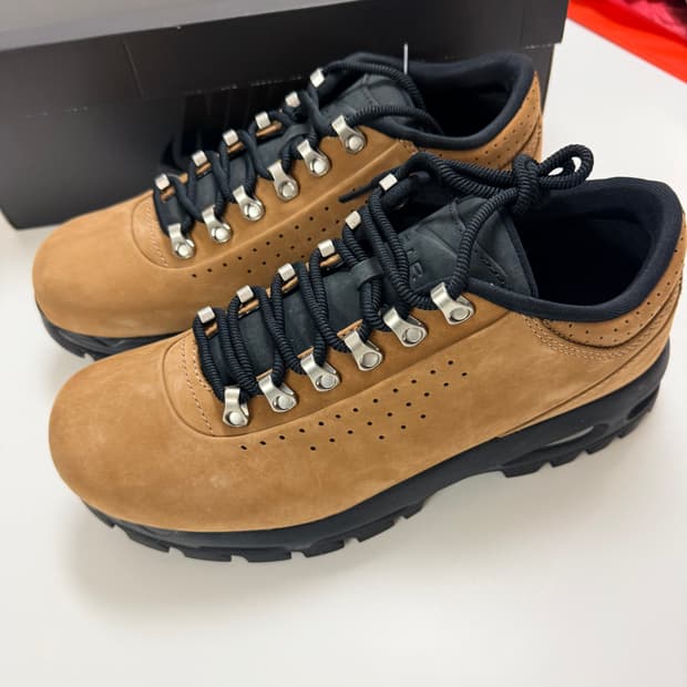 나이키 에어맥스 고아돔 로우 토프 블랙