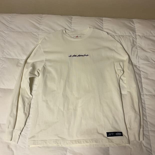 Jordan Airness by A MA MANIÉRE 긴팔티