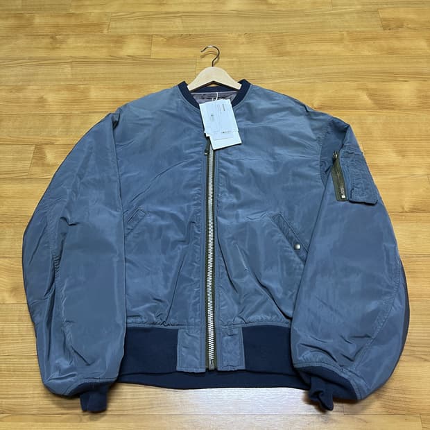 [4] 비즈빔 25AW 토르손