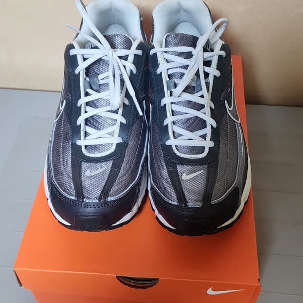 나이키 남성 런닝화280 새거급 상태최상