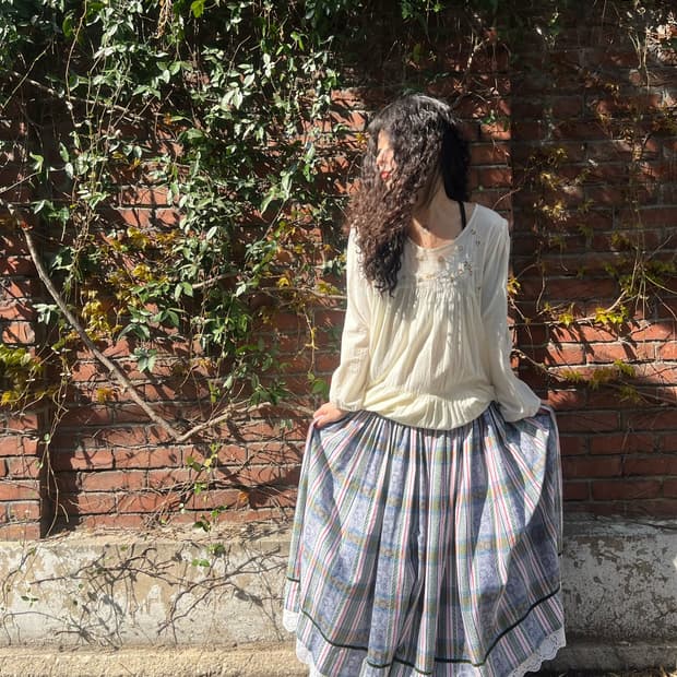 스카이블루 체크 패턴 롱 스커트