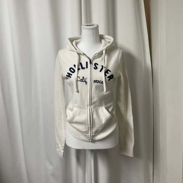 아베크롬비 아이보리 남색로고 크림 후드집업