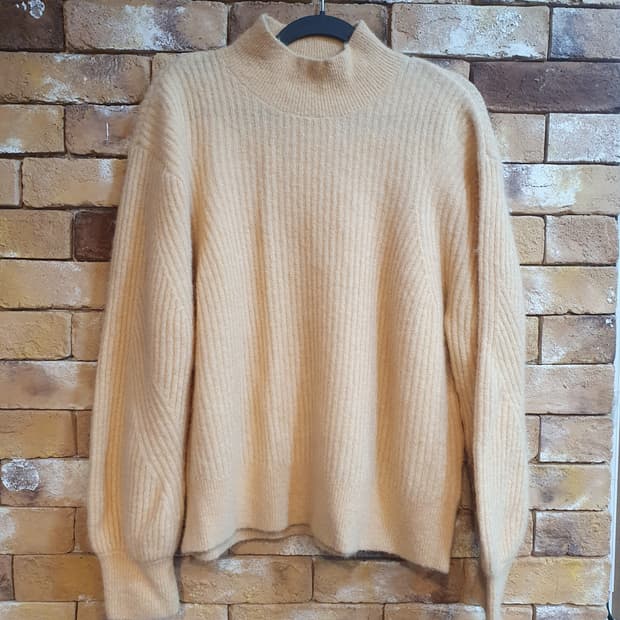 앤아더스토리즈  목폴라 니트 S