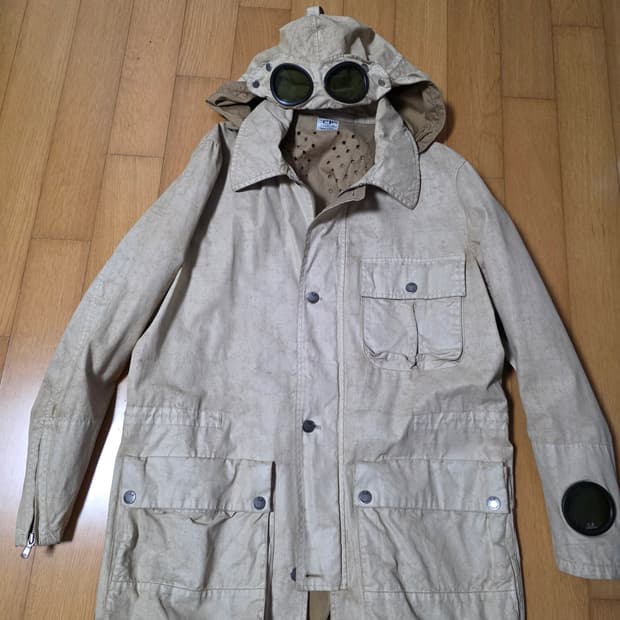 Cpcompany 고글자켓 판매합니다 