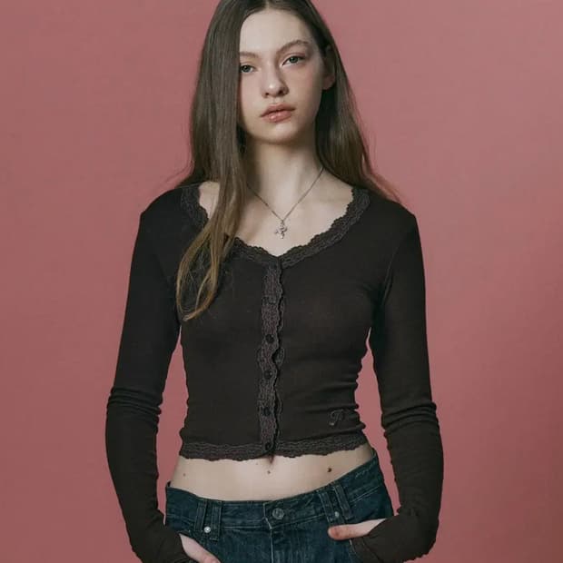 플리즈노팔로우 Mila Lace Long Sleeve Top초콜릿