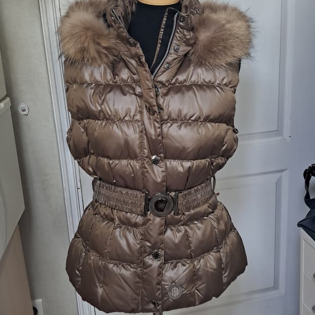 Poivre Blanc 쁘아블랑 덕다운 패딩 베스트 여성 패딩 조끼 M(