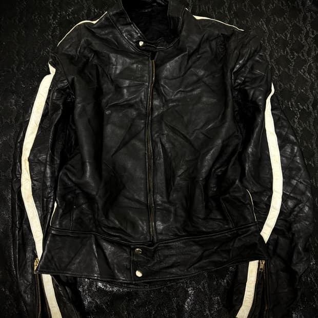 “Vintage” Chic Mood Zipper Detail Leathe