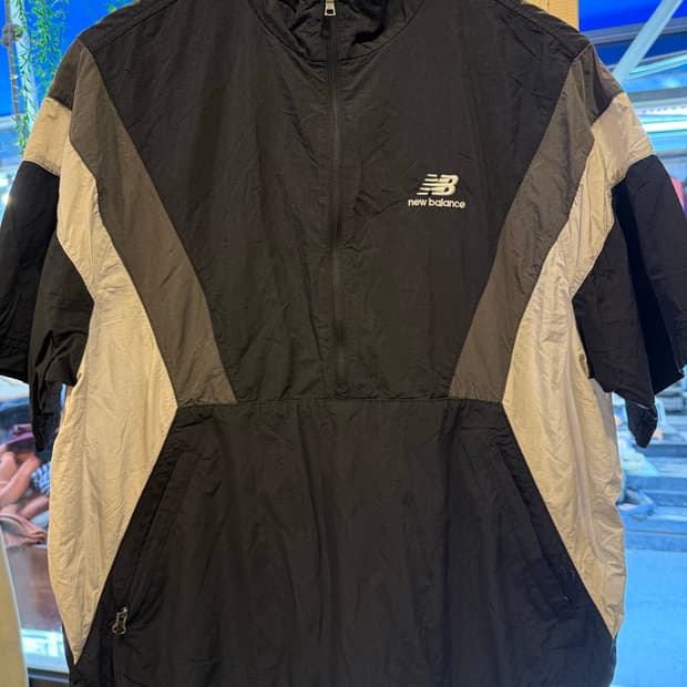뉴발란스 하프집업 아노락 반팔 바람막이
