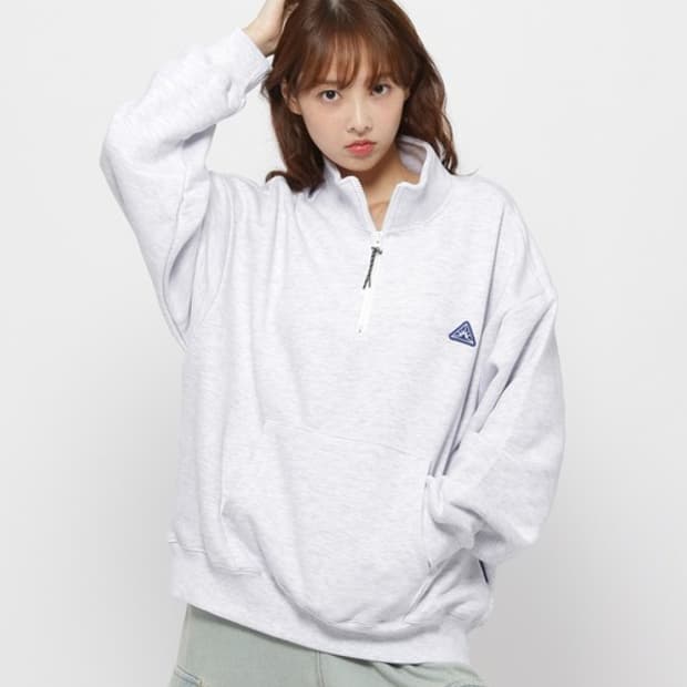 이스트쿤스트 하프 집업 