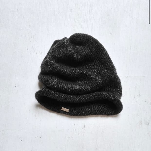 모노프리베 비니 textured roll long beanie