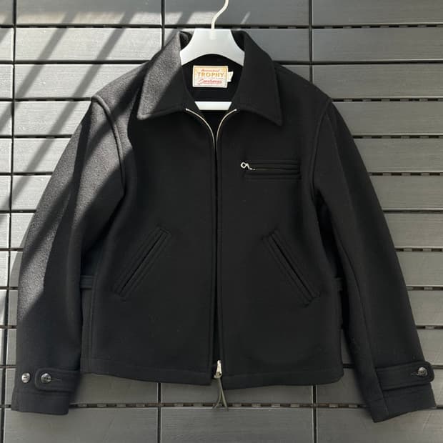 트로피클로딩 울스포츠자켓 42사이즈