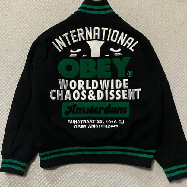 OBEY 오베이 암스테르담 인터내셔널 바시티 스타디움 자켓