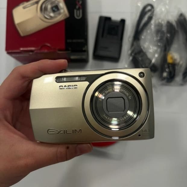 카시오 엑슬림 z2300 골드