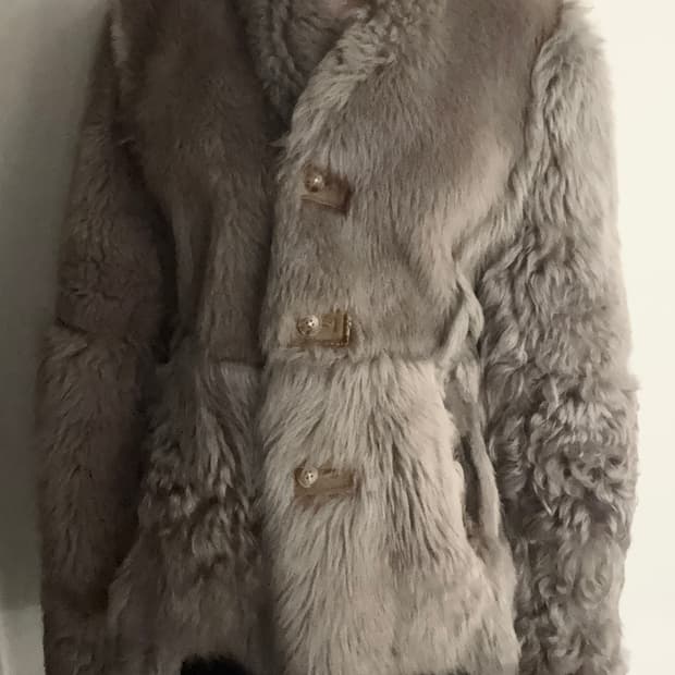 리얼 양털 시어링 숏 코트