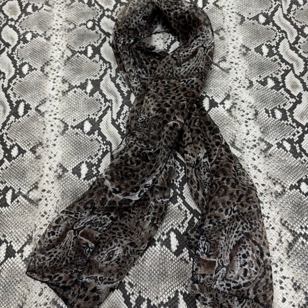 "Vintage" Leopard Scarf