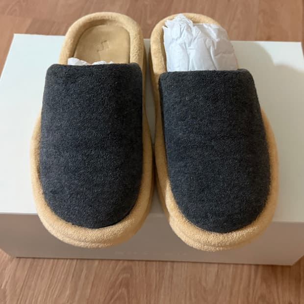 SKYLRK REST SLIPPER M10사잊