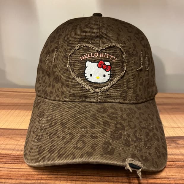 헬로키티 레오파드 볼캡