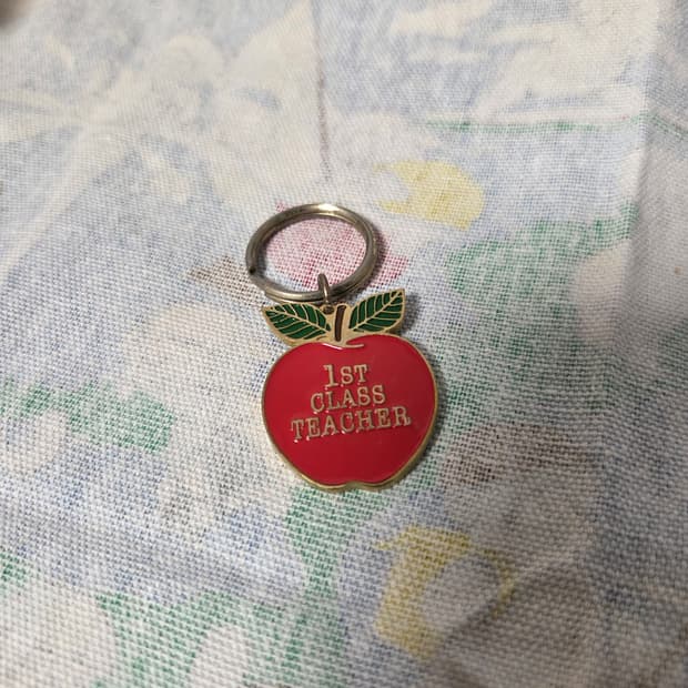 Vintage Apple 키링