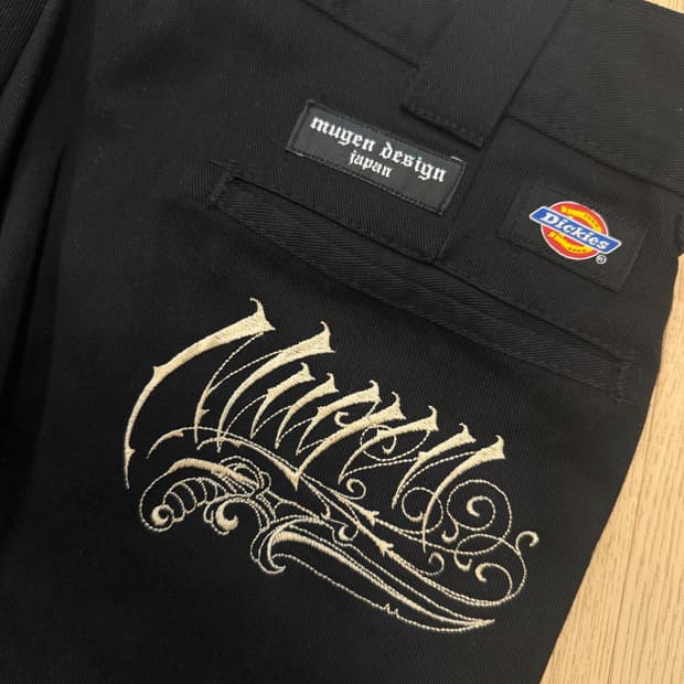 [32] 디키즈 x 무겐 디자인 트라이앵글 스터드 하프 팬츠 반바지