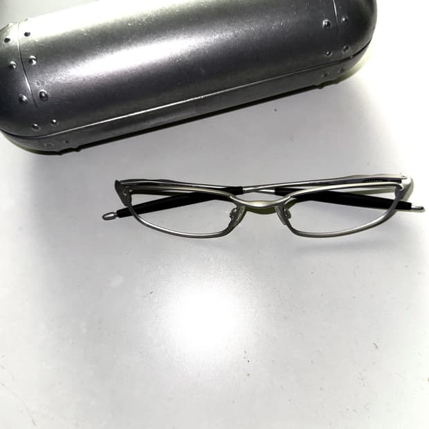 오클리 박스스프링 2.0 실버 새상품