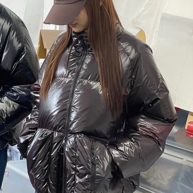 마뗑킴 글로시 패딩 브라운