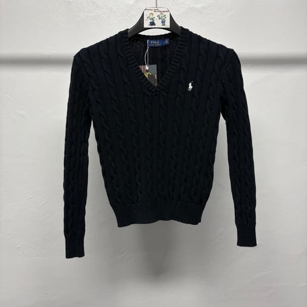 폴로 케이블 브이넥 니트
