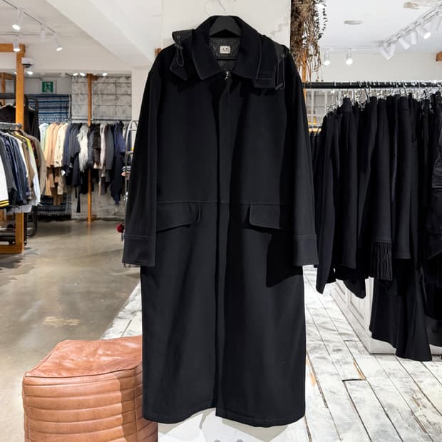 cp컴퍼니 블랙 울 블랜드 후디 롱 코트