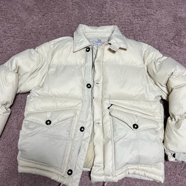 이스트로그 패딩 (새상품)