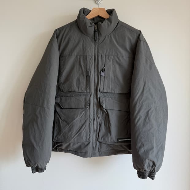 세컨드모놀로그 멀티 포켓 패딩