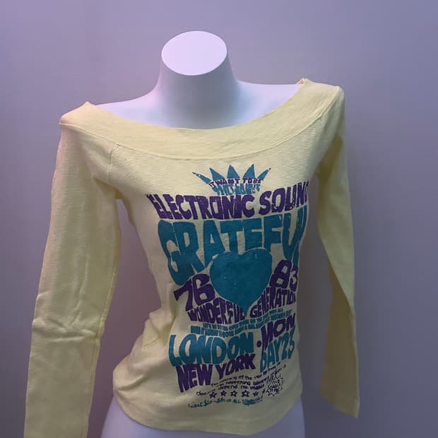 빈티지 레몬 오프숄더 보트넥 탑