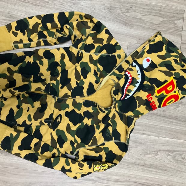 베이프 황계 후드집업