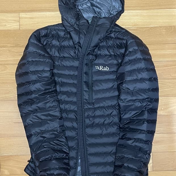RAB 경량패딩 집에서 한번 입었습니다