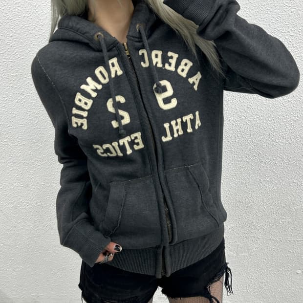 아베크롬비 화이트 센터로고 차콜 후드집업 S